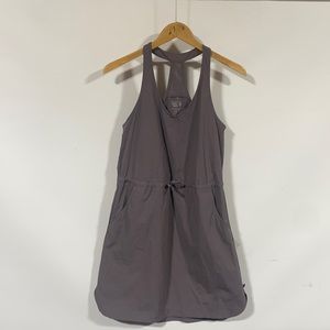 Mountain Hardwear athletic dress